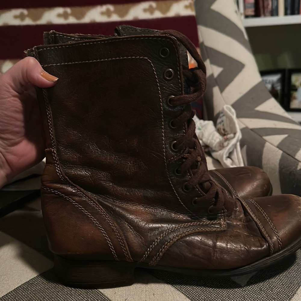 Steve Madden brown leather boots